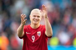 关于哈兰德重返赛场，大比分获胜首场状态出色，塞尔维亚队观众沸腾！上演精彩一战的信息