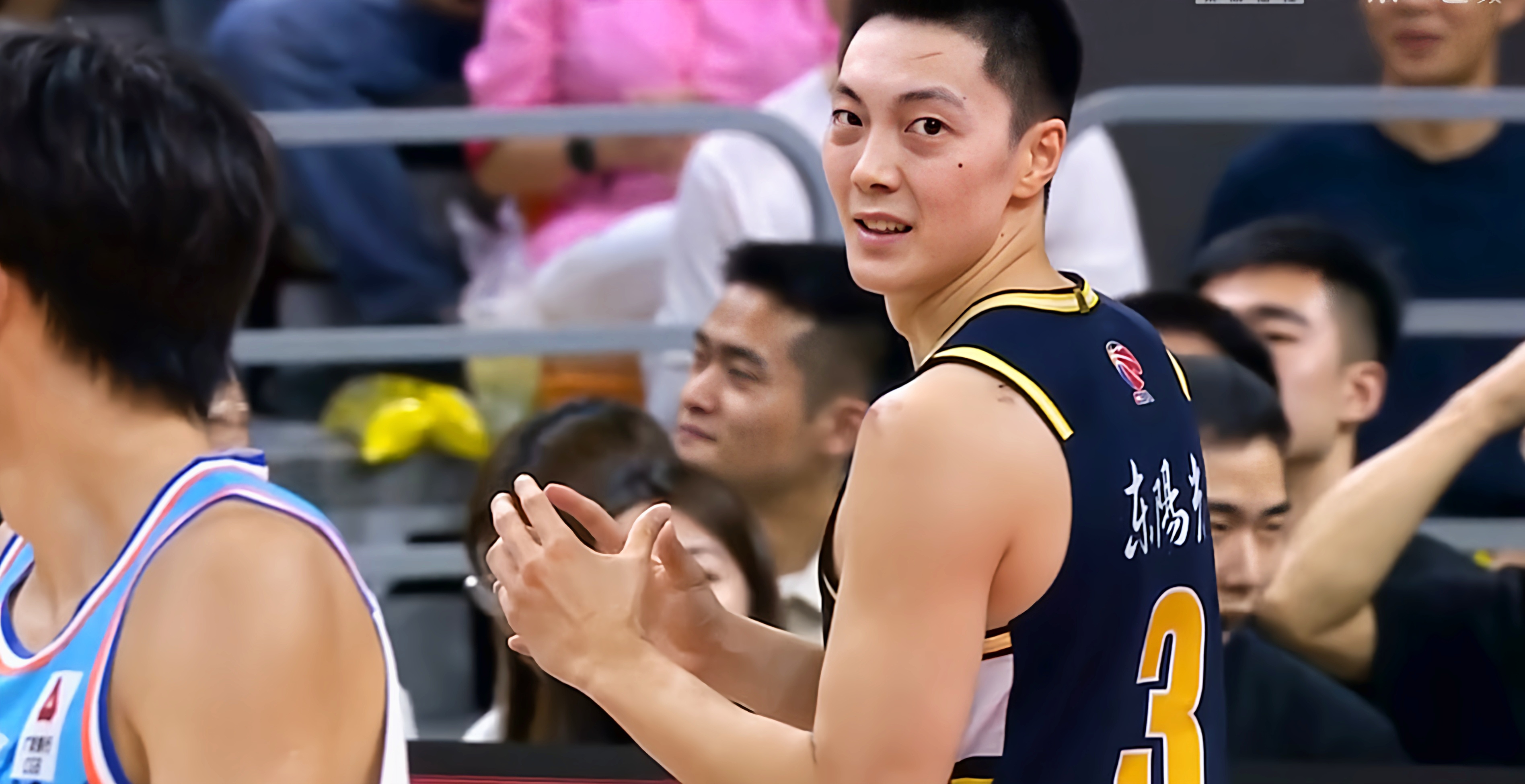 关于集结日摩纳哥备战CBA常规赛，迎来里程碑细节曝光，更衣室稳定，阵容厚度经受考验的信息